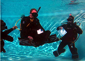 ken teaching advanced diver course